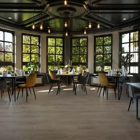 Stadt Hamburg מלון 3*