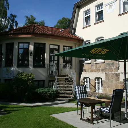 Stadt Hamburg מלון 3*